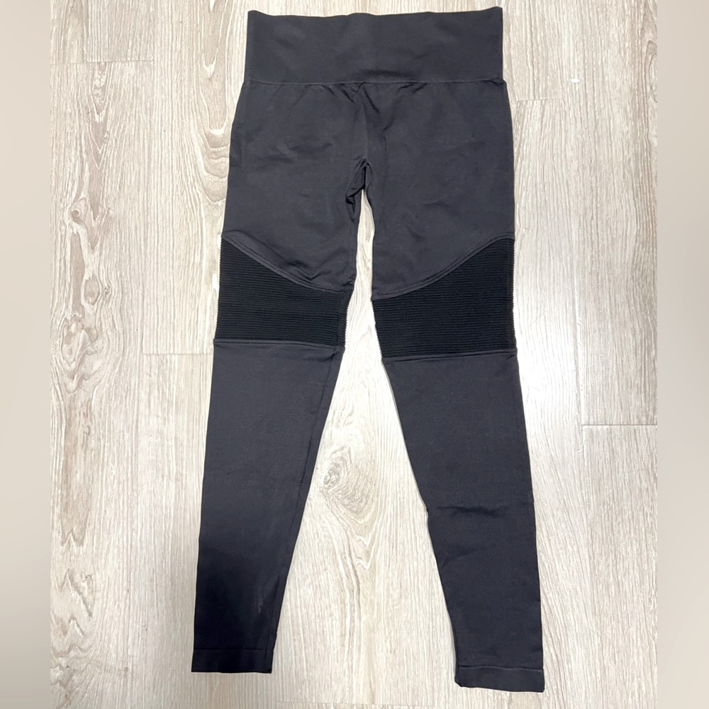 Black Seamless Moto Legging sz L
